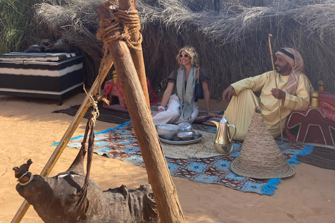 迪拜老城漫步之旅，阿布拉游船和街头美食老城区、当地市场和街头小吃徒步之旅 - 私人