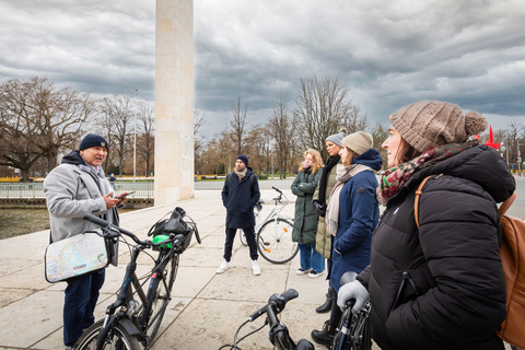 Hanover: Crime Tour by Bike incl. rental bike