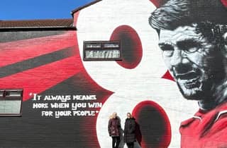 Liverpool: Führung zu LFC-Wandgemälden & Anfield mit einem einheimischen Fan