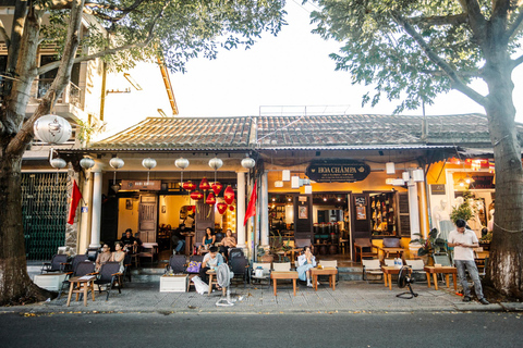 Hoi An Bites Food Tour with 15+ Tastings