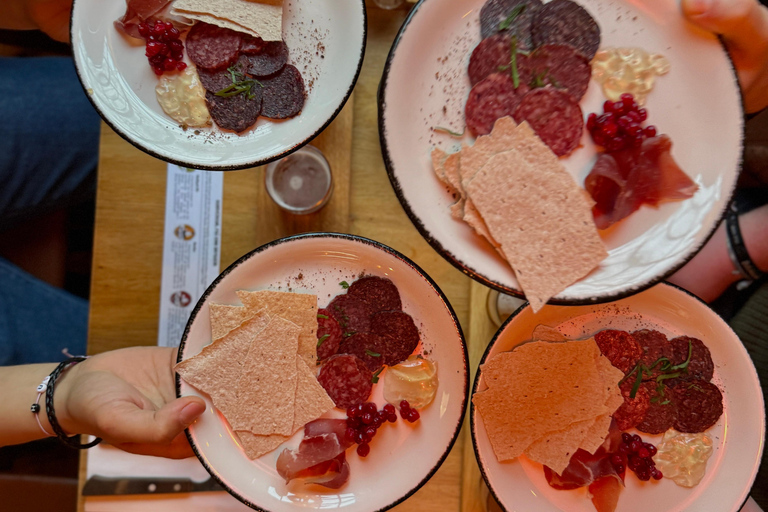 Oslo: Grünerløkka Food Tour with 7 Authentic Tastings