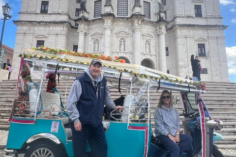 Lizbona: zwiedzanie Lizbony elektrycznym tuk tukiemLizbona: Prywatna wycieczka po mieście elektrycznym Tuk Tukiem