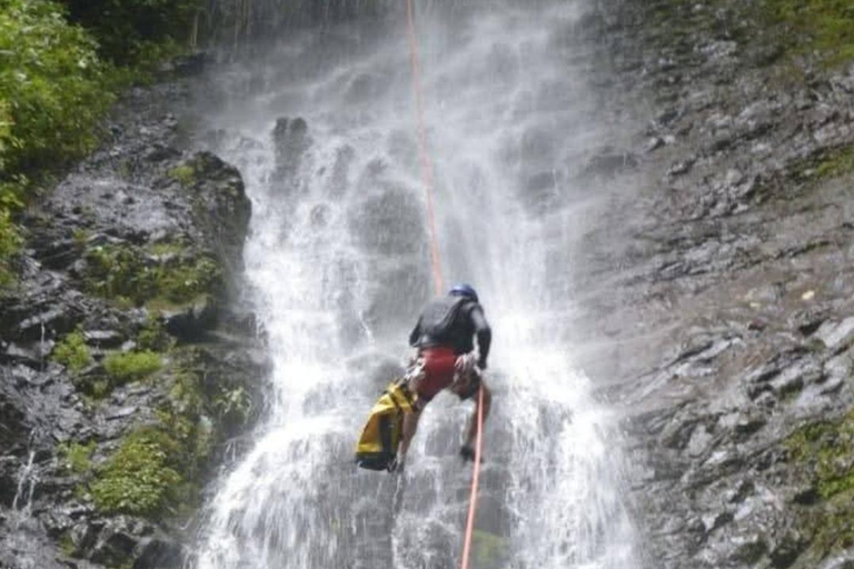 Canyoning in northwestern Quito