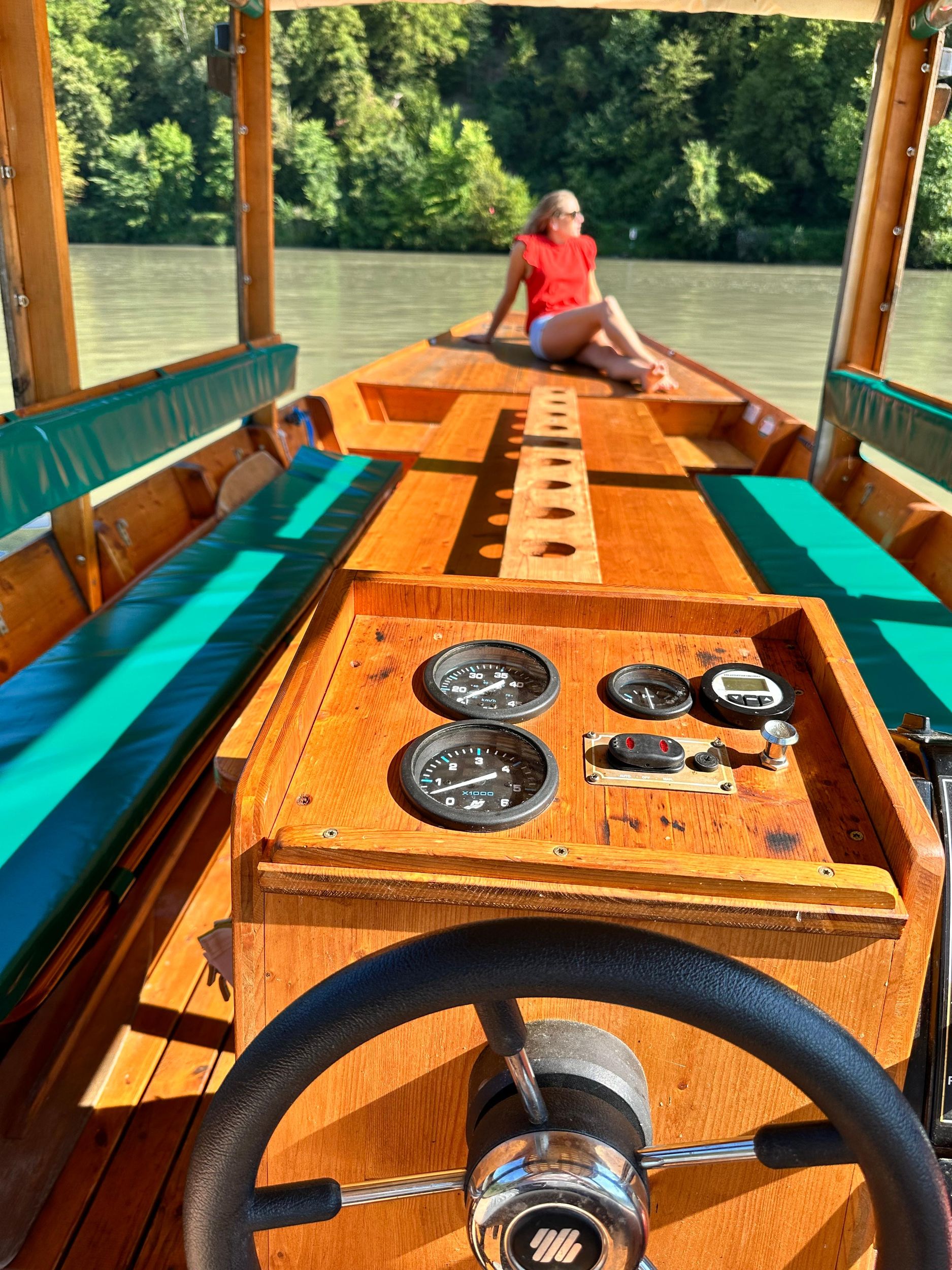 Zillenfahrt mit Weinverkostung auf der Donau
