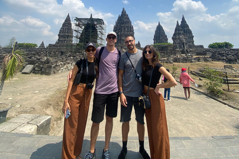 Yogyakarta: 4-Day Java Tour with Bromo & Ijen Bromo Ijen Drop Ketapang private and shared