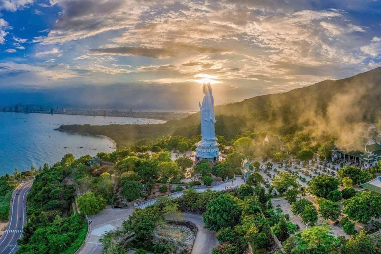 Da Nang: Marmorberge, Linh Ung Pagode, geführte Bootstour bei Nacht