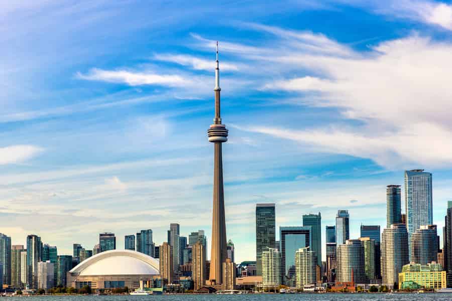 Toronto: Private Stadtführung mit CN Tower und geführter Bootstour. Foto: GetYourGuide