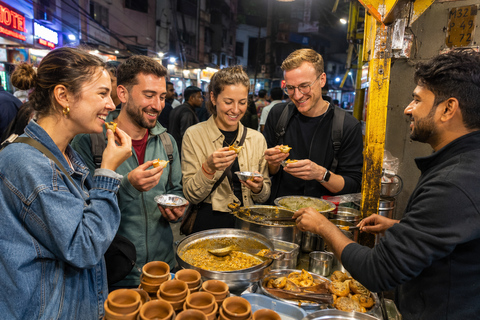 Delhi: Private Street Food Tour with Veg & Non-Veg Tasting Old Delhi Street Food Tour (Vegetarian)