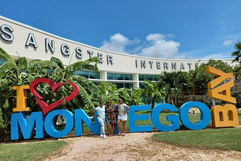 Montego Bay: Traslado privado do aeroporto para os hotéisTraslado só de ida do aeroporto