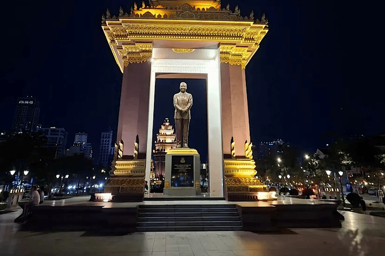 Phnom Penh: Mekong Sunset Cruise & City by Night Tour