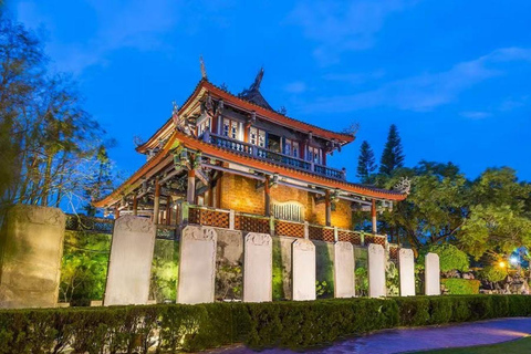 高雄/台南出发：台南一日游10小时旅程 {八座商务轿车}