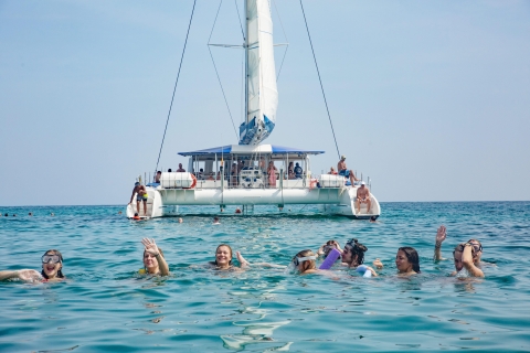 Alicante: kustcatamarancruise van 3 uur met snorkelen