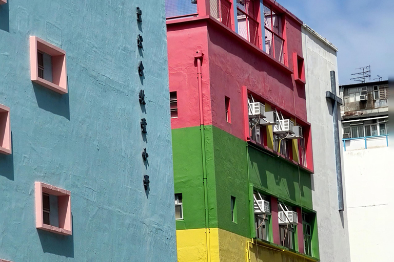 Hong Kong: In-depth Urban Exploration with Selected Lunch