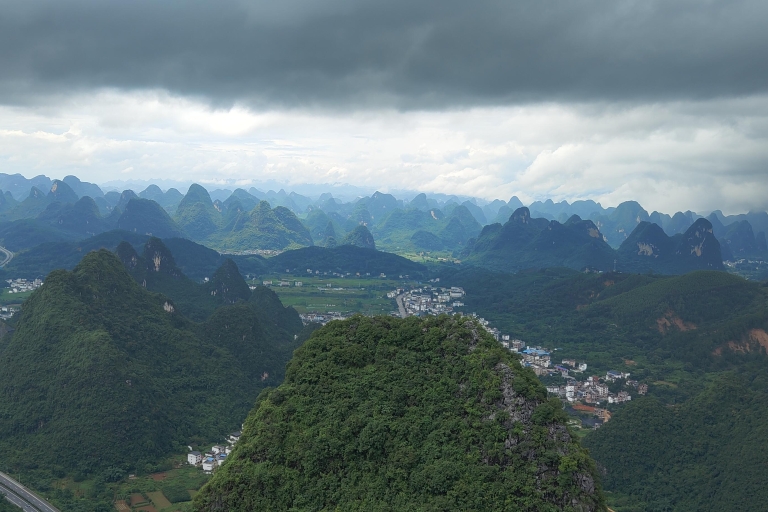 Yangshuo Water Caves & Moon Hill Full-Day Private Tourstandaard Optie