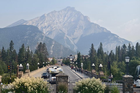 From Calgary: Banff Private Tour with Transport and Pickup