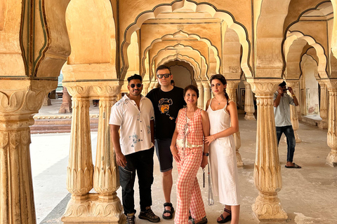 Jaipur: Full-Day Sightseeing Tour by Car with Guide