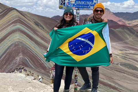 Cusco: Guided Excursion to the 7 Colors Mountain with Breakfast & Lunch Cusco: Guided Tour to the Rainbow Mountain with Breakfast and Lunch