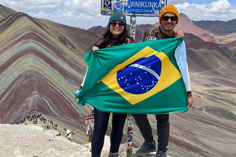 Cusco: Guided Excursion to the 7 Colors Mountain with Breakfast & Lunch Cusco: Guided Tour to the Rainbow Mountain with Breakfast and Lunch