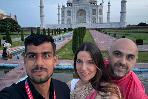 Private Guided Taj Mahal Tour w/ Skip The Line Entry Ticket Only Professional Tour Guide