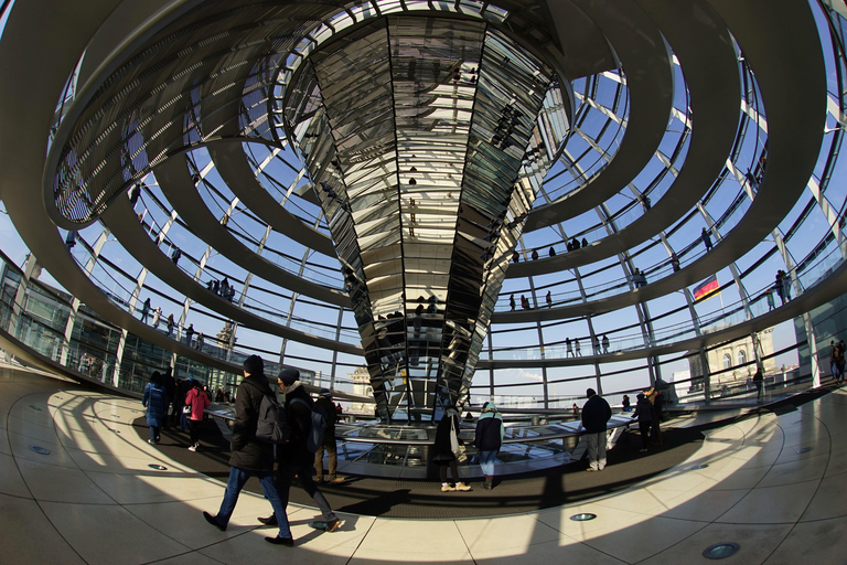 Guided tour of the Reichstag, including the Plenary Chamber and the Cupola Guided tour of the Reichstag with a visit to the plenary hall and dome