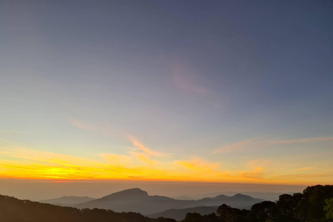 Park Narodowy Doi Inthanon i szlak turystyczny Kew Mae Pan Nature Trail