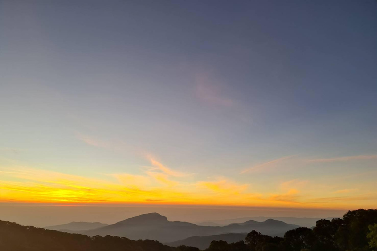 Doi Inthanon Nationaal Park &amp; Wandelen Kew Mae Pan Natuurpad