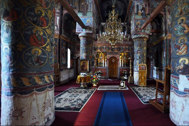 Private Tour from Bucharest to Dracula&#039;s tomb and Mogosoaia