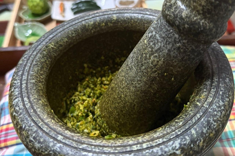 Bangkok: Jim Thompson House Tour and Thai Cooking Experience