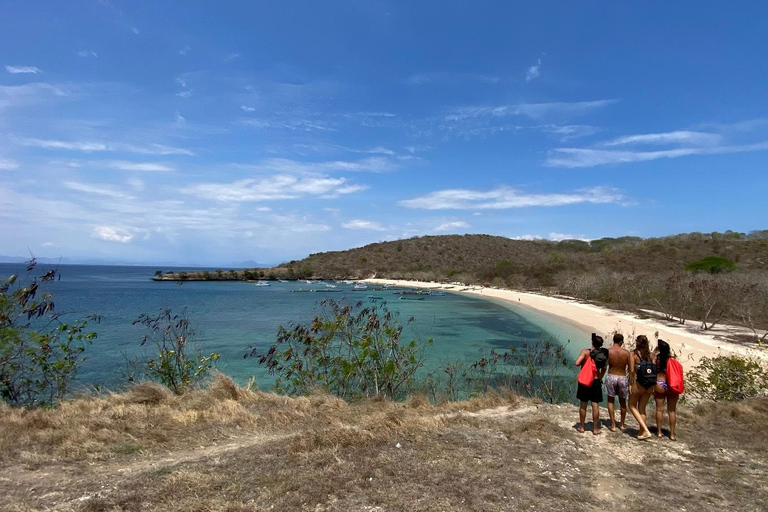 Lombok: Pink Beach and Snorkeling Trip With Lunch Lombok: Pink Beach and Snorkeling Trip With Lunch