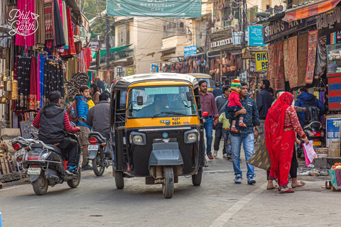 Udaipur: Shopping Tour of Bazaars & Local Artisan Workshops Tour with Private Car, Driver and Local Expert Tour Guide