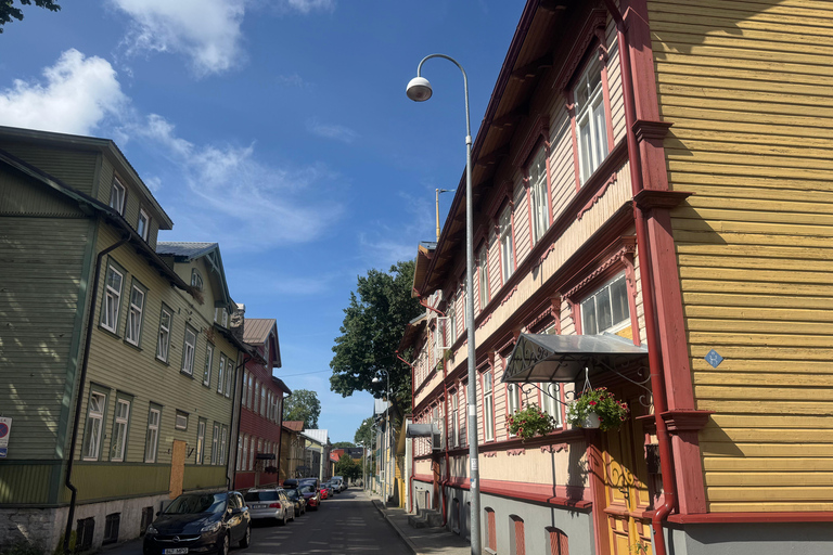 Tallinn: Explore Local Life Tour