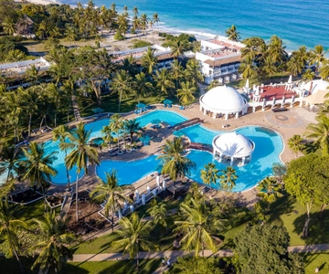 11 giorni di safari nella natura dei Big Five e spiaggia di Zanzibar