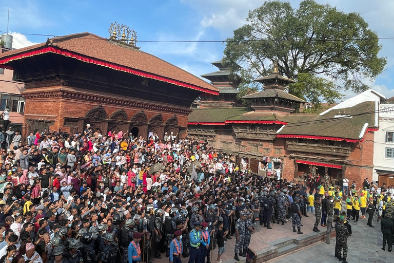 From Kathmandu: 6-Day Mustang Tour with Pokhara & Muktinath