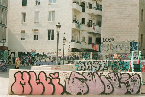 Valencia: Walking Tour of City Highlights with tastings