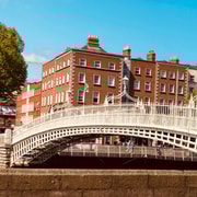 Dublin: Small Group Walking Tour includes Temple Bar