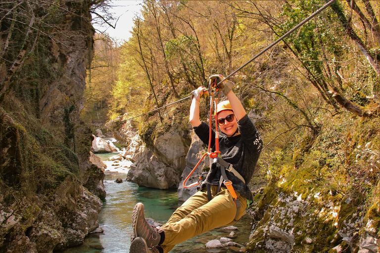 Bovec Zipline/Canyon Učja - Największy park linowy w EuropieNajwiększy park linowy w Europie