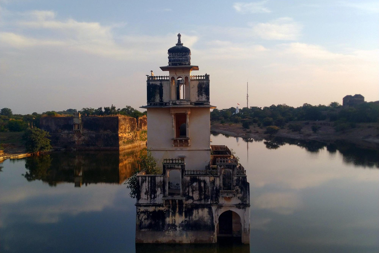 Chittorgarh Fort Tour with Pushkar Drop from Udaipur Private Tour with A/C transport and Dedicated Driver.