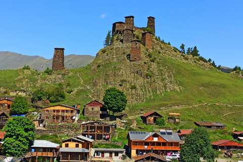 تبليسي: جولة جبال توشيتي لمدة 3 أيام مع وجبات الطعام والفندق