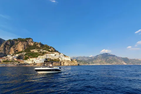 Amalfi Coast: Hidden Caves & Beaches by Private Boat