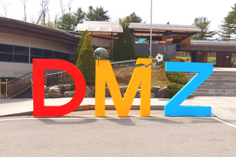 Desde Seúl: Recorrido por la Zona Desmilitarizada de Corea del Sur (Japonés)Desde Myeongdong: Visita a la DMZ