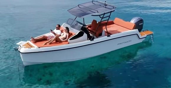 Protagon Yachts: Small Group Tour with Brand-New Speedboat
