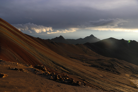 08 صباحاً جولة جبل قوس قزح المغادرة: جولة صباحية متأخرة