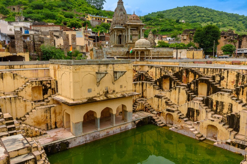 Jaipur: Full-Day Pink City Tour with Masala Tea Tour by Car and Driver with a Guide