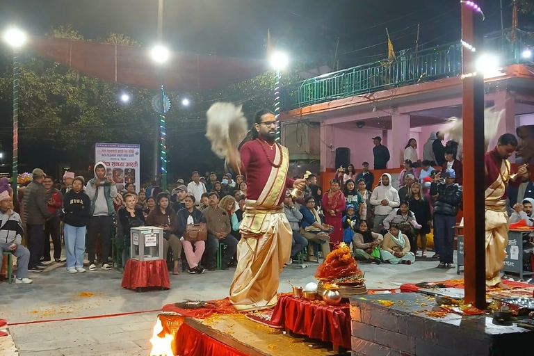 Pokhara: Aarati ceremonie in Tal Barahi tempel met gids