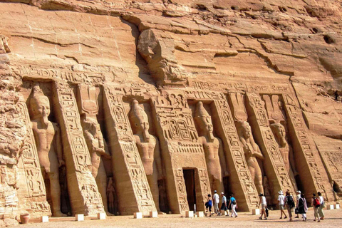 Assouan : Visite privée du temple d&#039;Abou Simbel et du village nubien