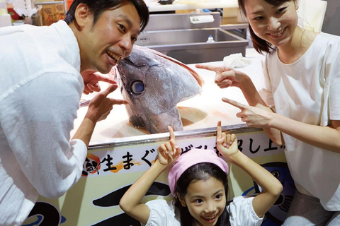 Osaka: Wakayama Cat Train, Seafood market, Hot Springs Tour