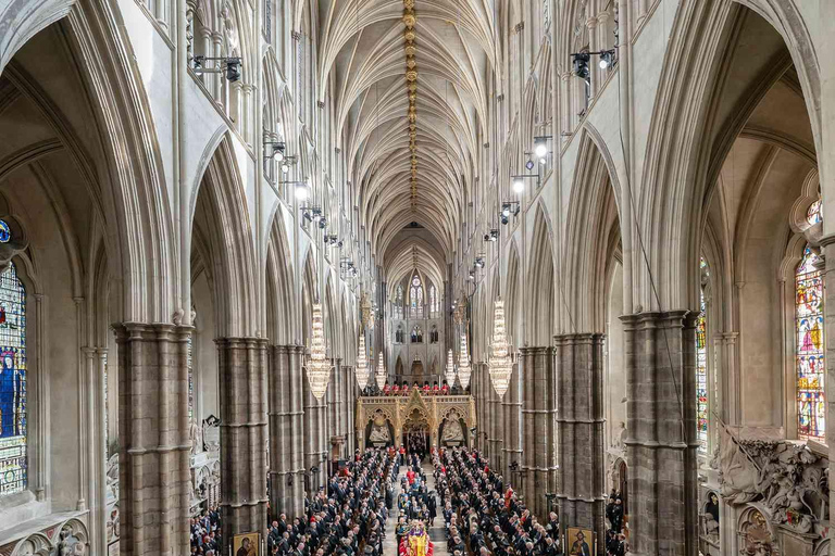 VIP Westminster Abbey & Upper Gallery and Buckingham Palace