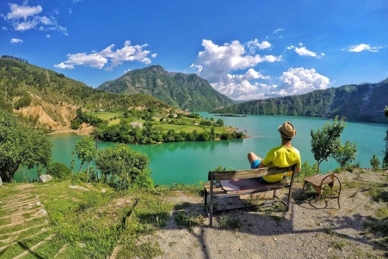 Z Tirany: Jednodniowa wycieczka nad rzekę Shala i jezioro Komani