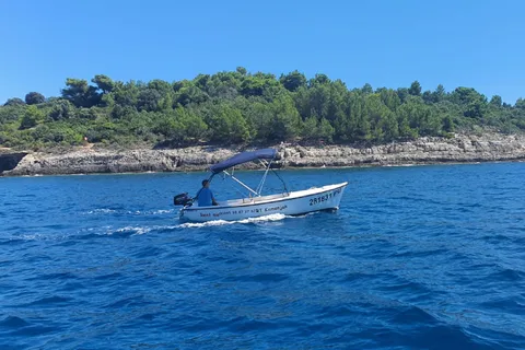 Rent a boat up to 6 person on Cape Kamenjak Nature Park