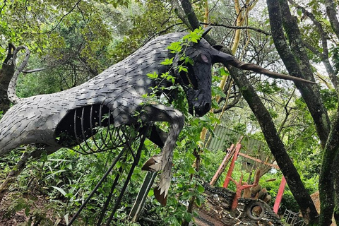 Nairobi: Day Trip to Kitengela Glass and Sculpture Studio